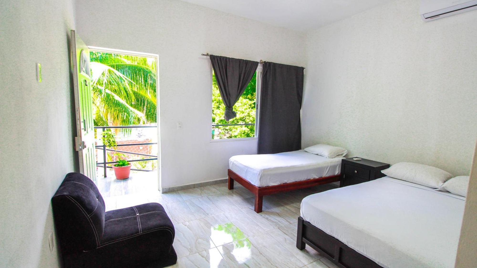 Hotel Vias Maya Бакалар Екстериор снимка