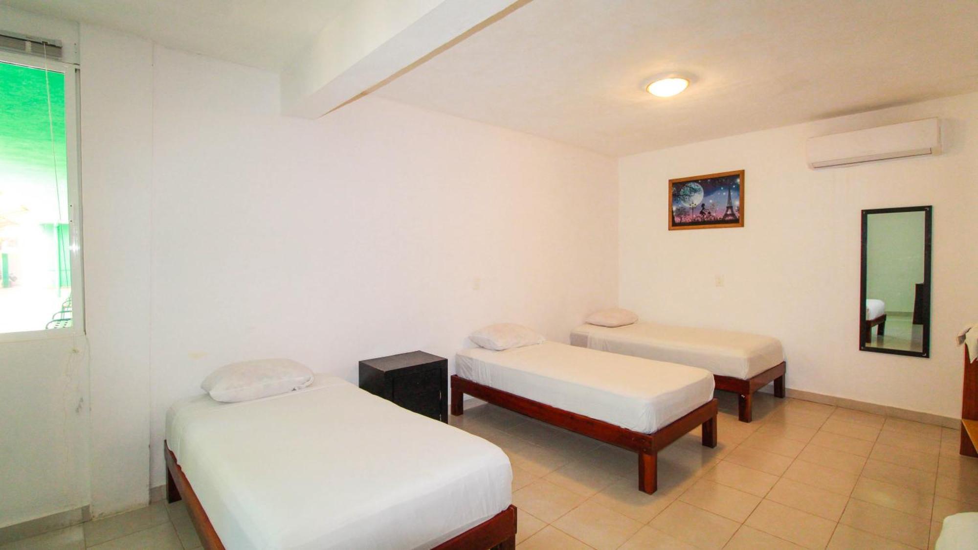 Hotel Vias Maya Бакалар Екстериор снимка